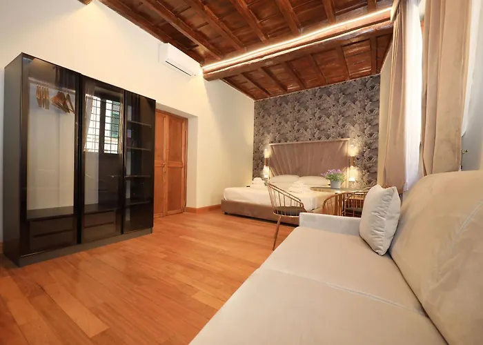 Golden Pantheon Rooms